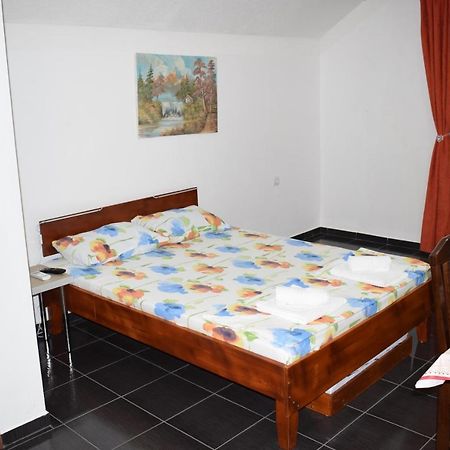 Srebrna Nit Apartman Veliko Gradište Kültér fotó