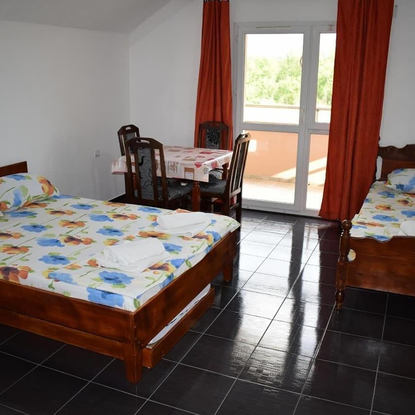 Srebrna Nit Apartman Veliko Gradište Kültér fotó