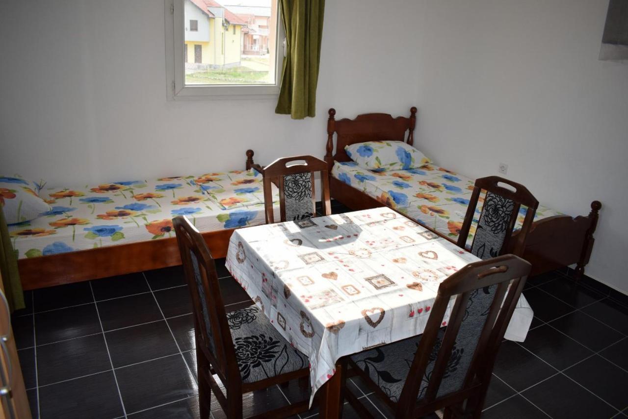 Srebrna Nit Apartman Veliko Gradište Kültér fotó