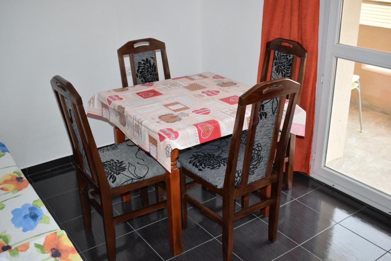 Srebrna Nit Apartman Veliko Gradište Kültér fotó